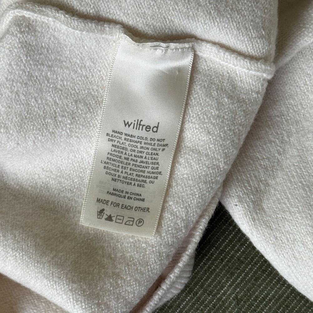 Merino Wool Cropped Polo Sweater - Picture 7 of 8